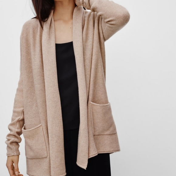 Aritzia Beekman Sweater - Picture 8 of 8